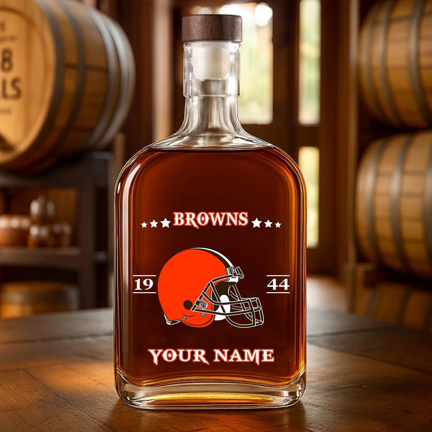 LIMITED EDITION - NEW CUSTOMIZED NFL29 CLB CLEVELAND BROWNS LUXURY WHISKEY BOTTLE 450ML