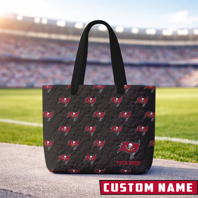 LIMITED EDITION - NEW CUSTOMIZED NFL10 TB BUCCANEERS QUILTED TOTE BAG