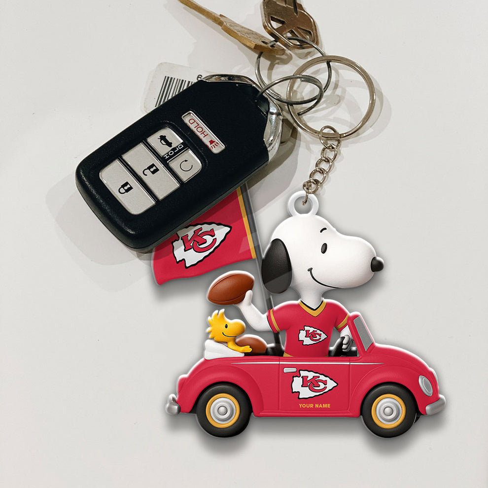 LIMITED EDITION - NEW CUSTOMIZED NFL01 KCC KANSAS CITY CHIEFS SPECIAL CAR SNOOPDOG KEYCHAIN