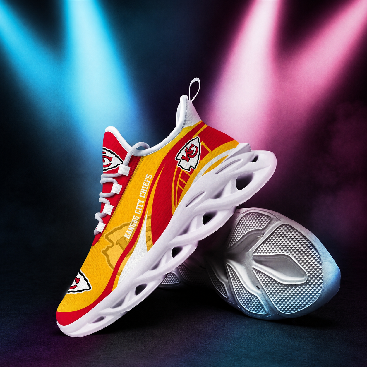 LIMITED EDITION - NEW CUSTOMIZED NFL01 KCC KANSAS CITY CHIEFS UNISEX MAX SOUL SHOES