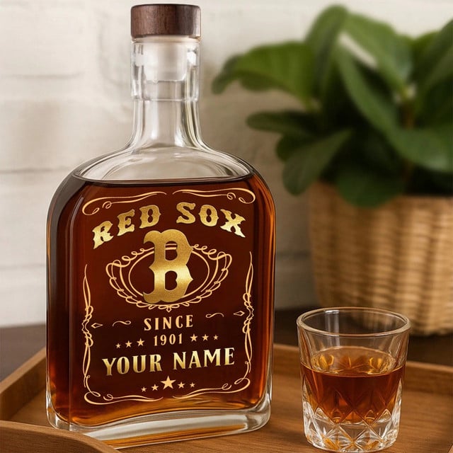 LIMITED EDITION - NEW CUSTOMIZED MLB03 BRS BOSTON RED SOX LUXURY WHISKEY BOTTLE 450ML