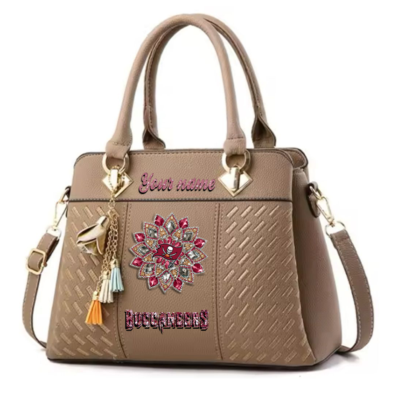 LIMITED EDITION - NEW CUSTOMIZED NFL10 TBB TAMPA BAY BUCCANEERS WOMEN'S ZIP HANDBAG MULTICOLOR