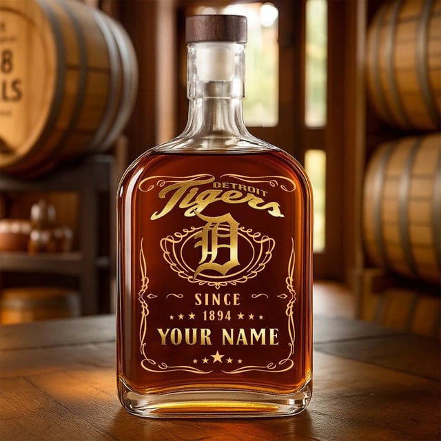 LIMITED EDITION - NEW CUSTOMIZED MLB16 DTS DETROIT TIGERS LUXURY WHISKEY BOTTLE 450ML