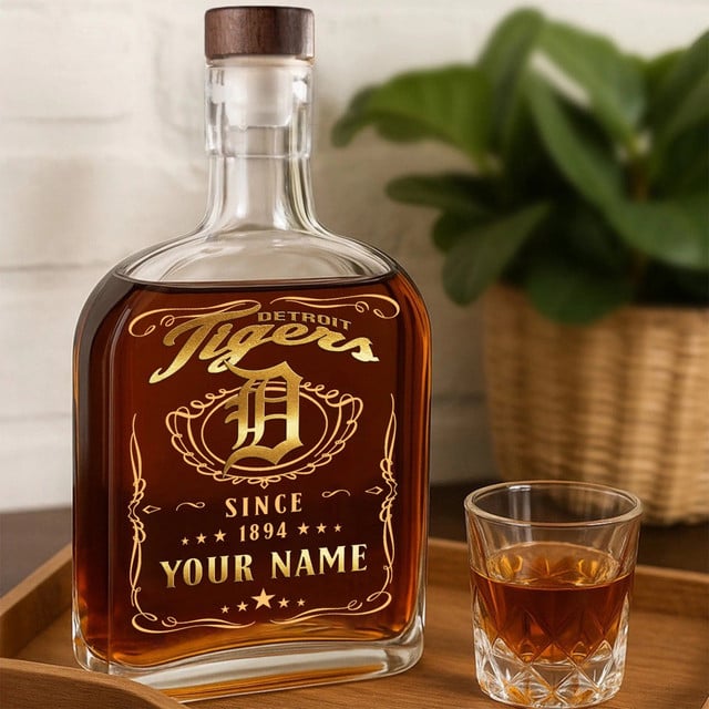 LIMITED EDITION - NEW CUSTOMIZED MLB16 DTS DETROIT TIGERS LUXURY WHISKEY BOTTLE 450ML