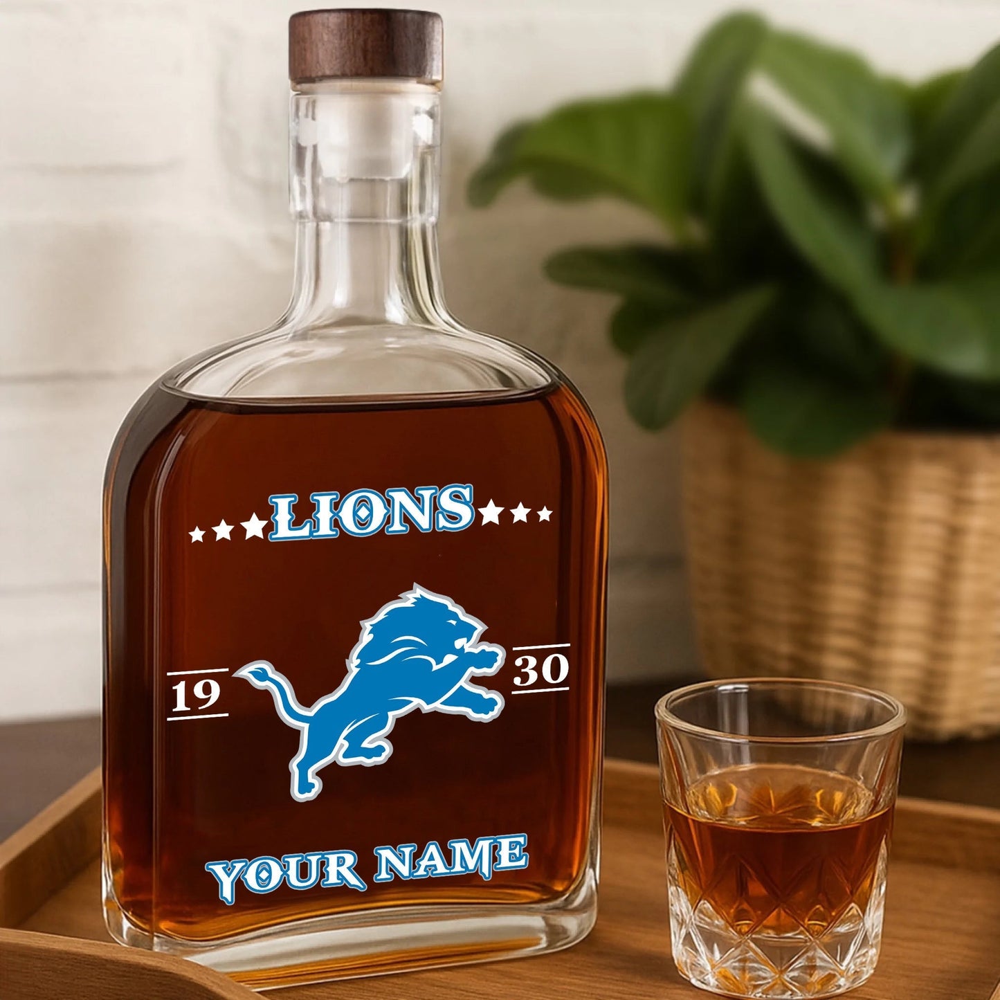 LIMITED EDITION - NEW CUSTOMIZED NFL04 DTL DETROIT LIONS LUXURY WHISKEY BOTTLE 450ML