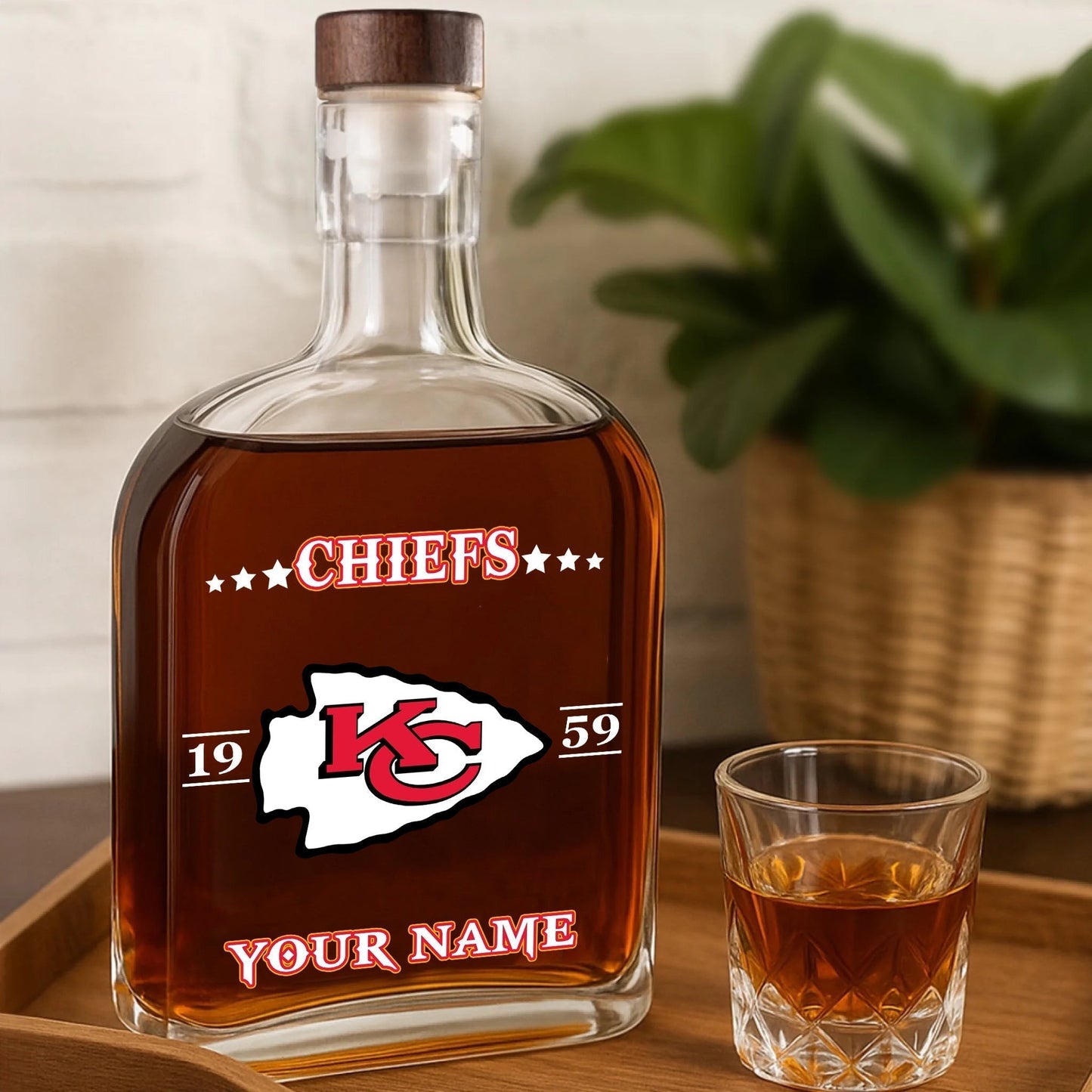 LIMITED EDITION - NEW CUSTOMIZED NFL01 KCC KANSAS CITY CHIEFS LUXURY WHISKEY BOTTLE 450ML