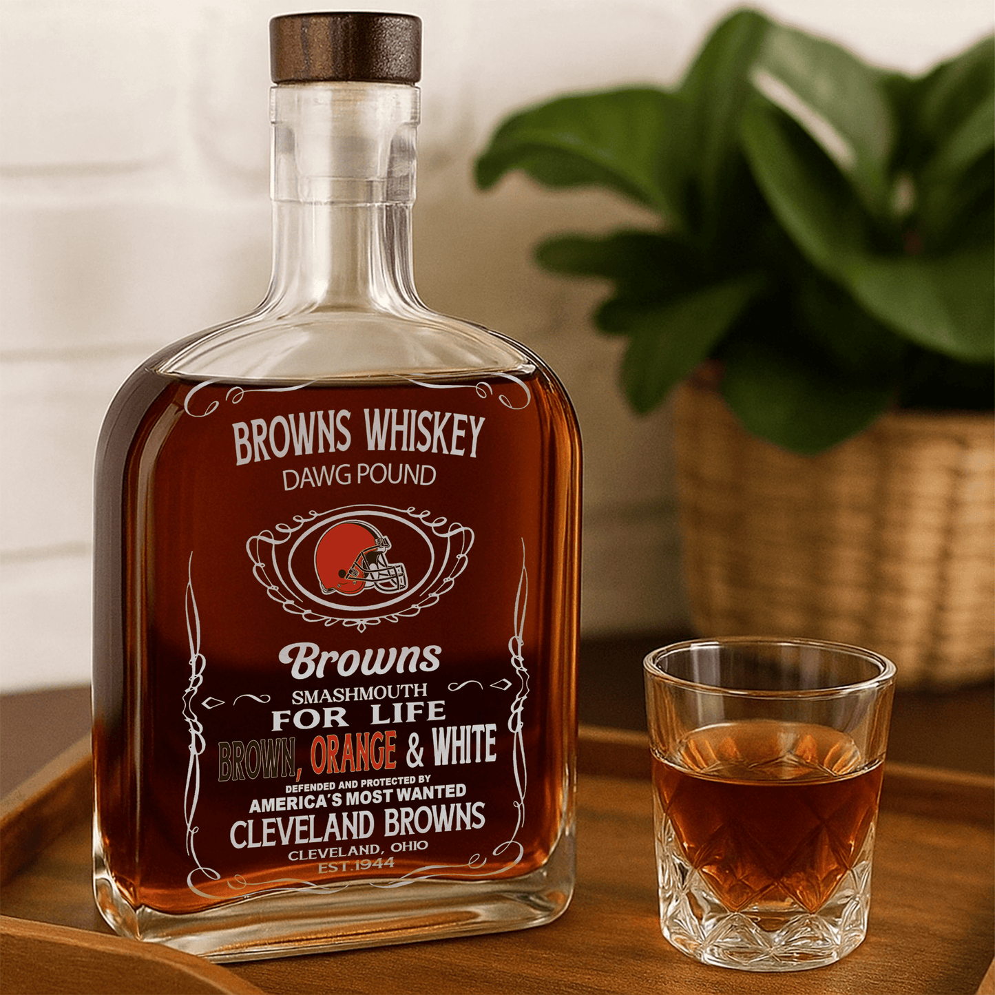 LIMITED EDITION - NEW CUSTOMIZED NFL29 CLB CLEVELAND BROWNS LUXURY WHISKEY BOTTLE 450ML