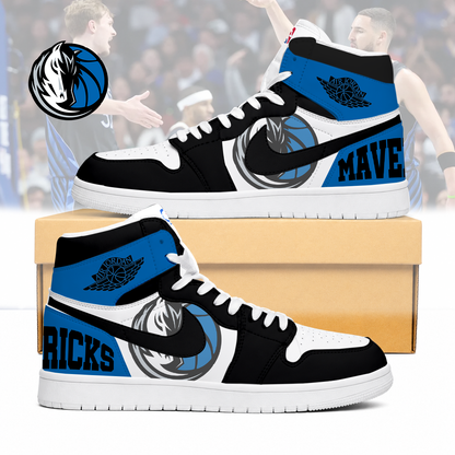 LIMITED EDITION - NEW CUSTOMIZED NBA18 DMA DALLAS MAVERICKS AIR JORDAN SNEAKERS