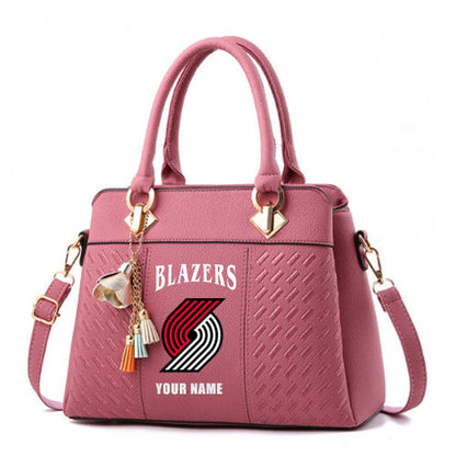 LIMITED EDITION - NEW CUSTOMIZED NBA22 PTB PORTLAND TRAIL BLAZERS ZIP HANDBAG MULTICOLOR
