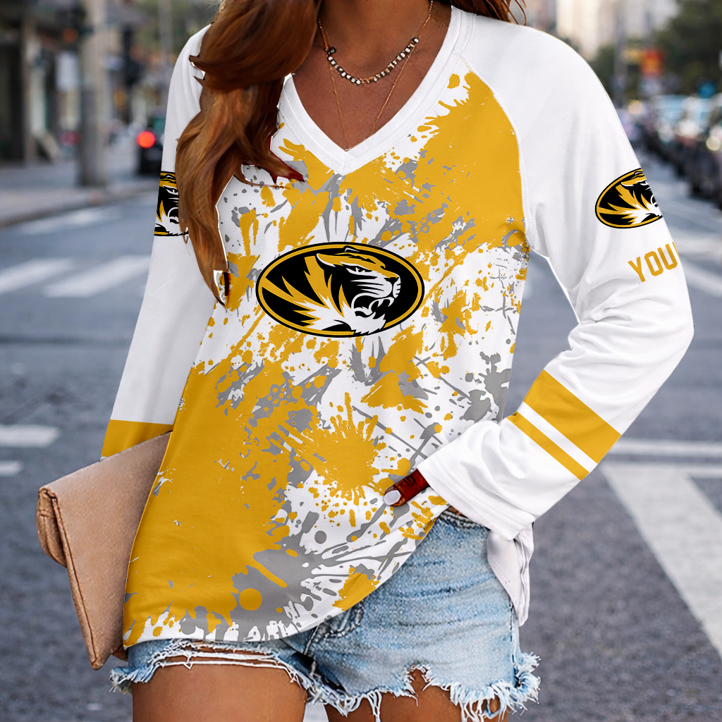 [FAN FAVORITE] NEW CUSTOMIZED NCAA FBS26 MST MISSOURI TIGERS WOMEN'S V-NECK LONG SLEEVED SHIRT