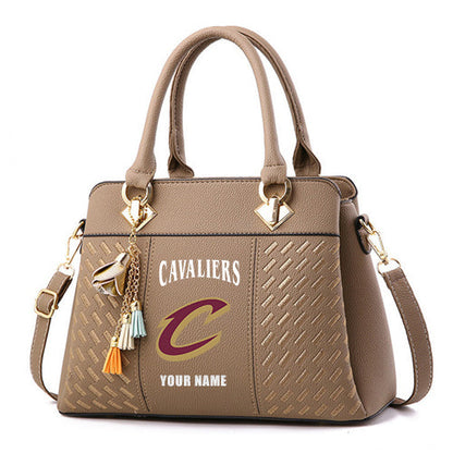 LIMITED EDITION - NEW CUSTOMIZED NBA02 CCA CLEVELAND CAVALIERS ZIP HANDBAG MULTICOLOR