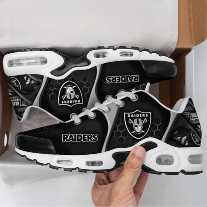 LIMITED EDITION - NEW CUSTOMIZED NFL07 LVR LAS VEGAS RAIDERS UNISEX AIR MAX PLUS SNEAKERS