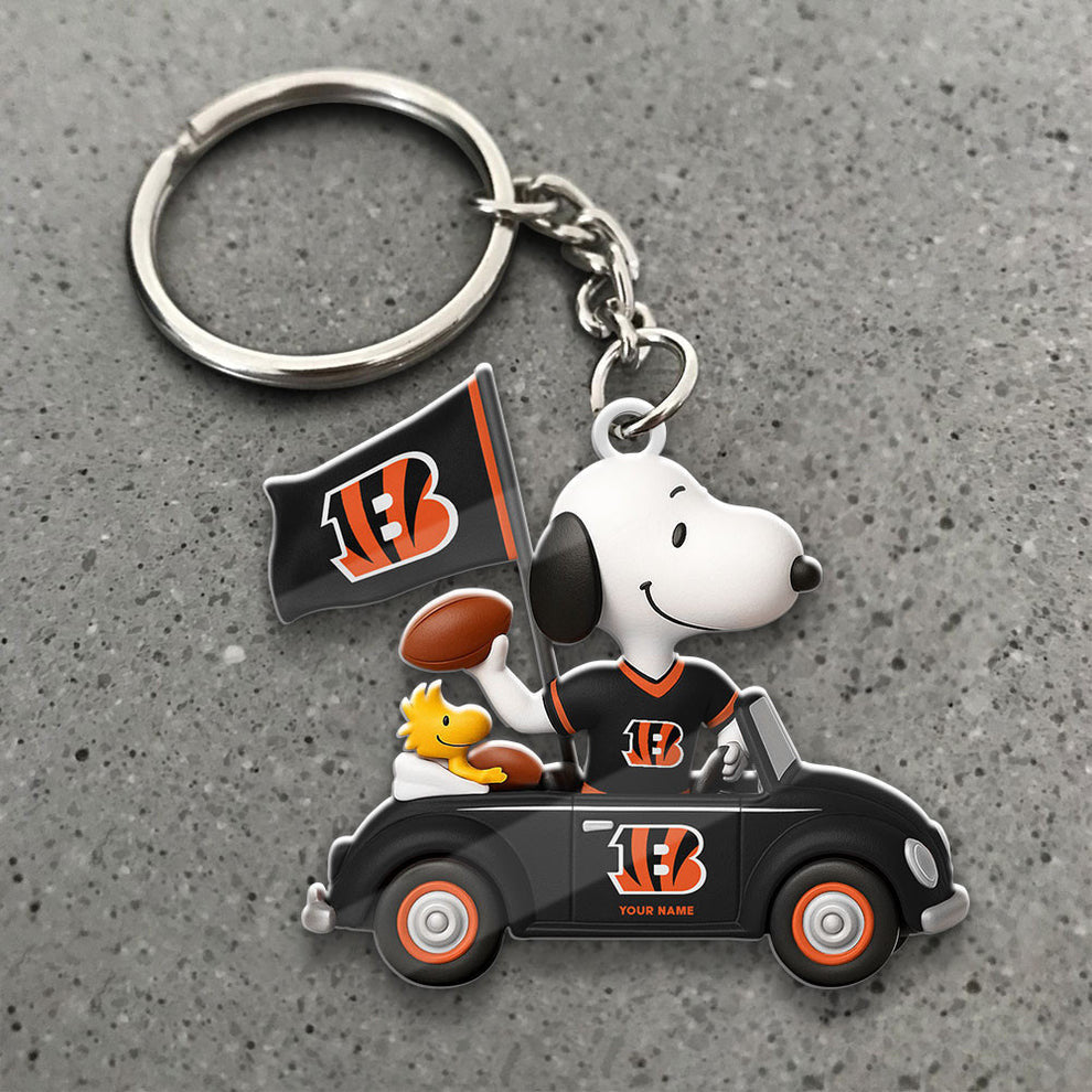 LIMITED EDITION - NEW CUSTOMIZED NFL16 CCB CINCINNATI BENGALS SPECIAL CAR SNOOPDOG KEYCHAIN